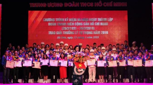 Hà Tĩnh: 72 cán bộ đoàn tiêu biểu vinh dự nhận giải thưởng Lý Tự Trọng