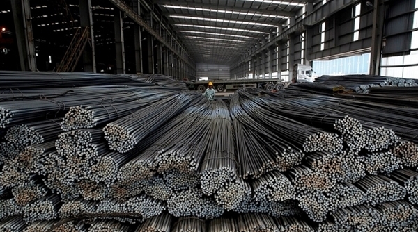Giá điện tăng: Xi măng và sắt thép đồng loạt điều chỉnh giá bán