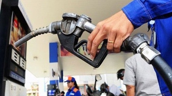 Ngày mai (2/4), giá xăng dầu có thể sẽ tăng mạnh