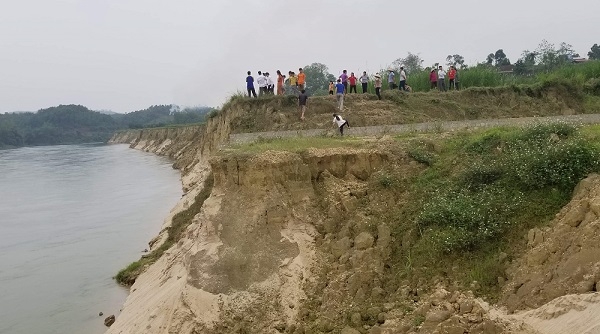 Phú Thọ chỉ đạo tạm dừng khai thác cát sỏi tại xã Đông Khê
