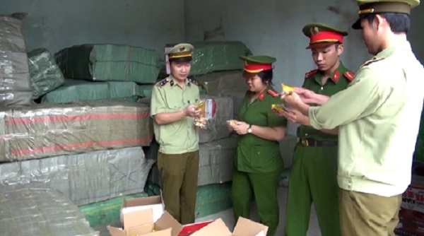 Thanh Hoá: Thu giữ gần 5 tấn bánh kẹo, đồ chơi trẻ em không rõ nguồn gốc