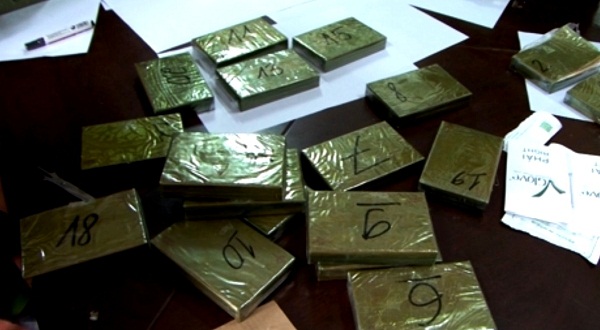 Lạng Sơn: Bắt giữ đối tượng vận chuyển 20 bánh heroin