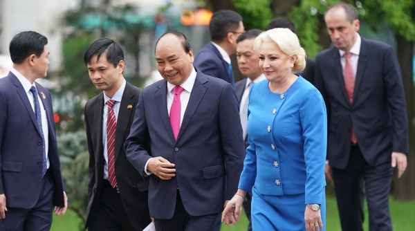 Lễ đón trọng thể Thủ tướng Nguyễn Xuân Phúc thăm Romania
