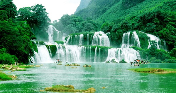 Đưa Công viên địa chất toàn cầu non nước Cao Bằng trở thành kiểu mẫu về du lịch biên giới