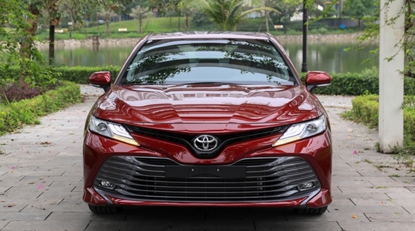 Toyota Camry 2019 chính thức ra mắt tại thị trường Việt Nam