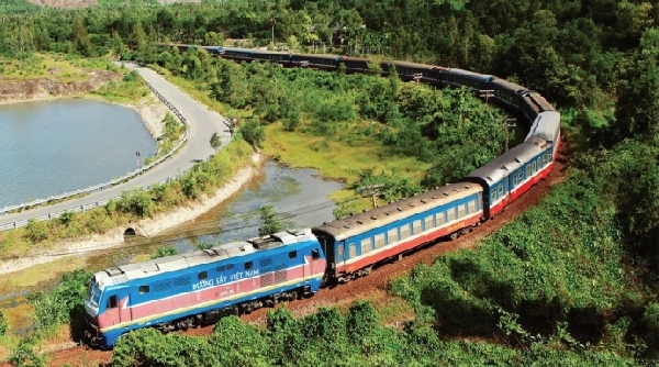 Đầu tư gần 2.000 tỷ đồng nâng cấp tuyến đường sắt Hà Nội - TPHCM