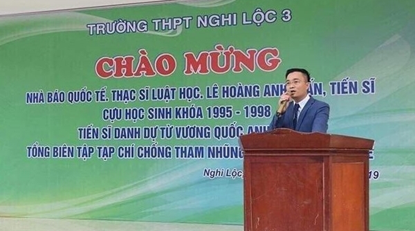 Nghệ An yêu cầu nhà trường báo cáo việc tổ chức lễ đón 'nhà báo quốc tế' Lê Hoàng Anh Tuấn