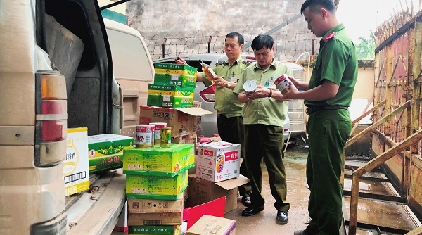 Lạng Sơn: Thu giữ 300kg thực phẩm nhập lậu