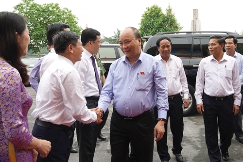 Thủ tướng tiếp xúc cử tri tại Kiến Thuỵ, Hải Phòng