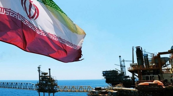 Giá dầu ngày 16/5: Căng thẳng giữa Mỹ - Iran dâng cao, dầu tăng mạnh