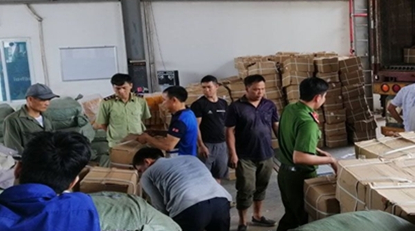 Bắc Giang: Tiêu hủy 1,3 tấn táo sấy khô không rõ nguồn gốc
