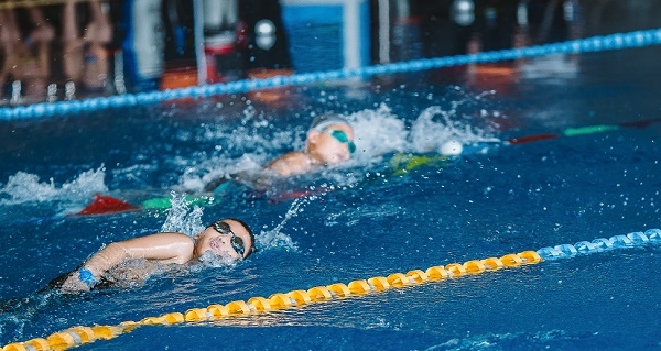 “Kình ngư” nhí háo hức luyện tập để đón Giải bơi lớn nhất trong năm