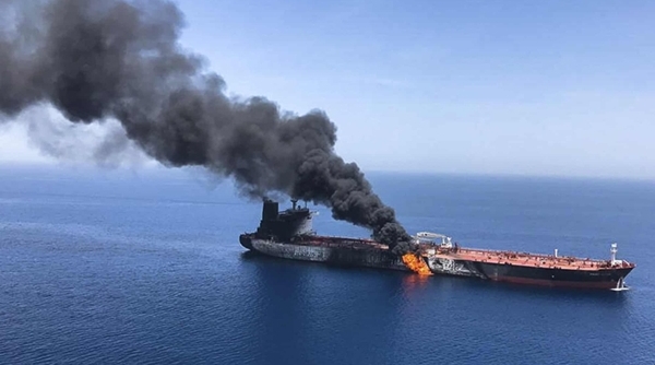 Động cơ thực sự sau vụ tấn công 2 tàu chở dầu ở Vịnh Oman là gì?