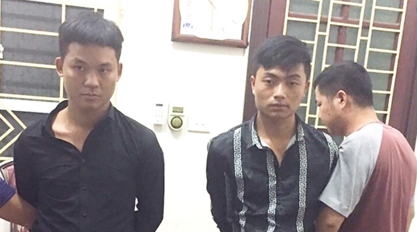 Lào Cai: Bắt giữ 2 đối tượng vận chuyển trái phép 10 bánh heroin