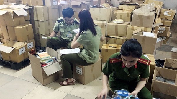 Hà Nội: Thu giữ 10 vạn cuốn sách in lậu của Công ty Huy Dương