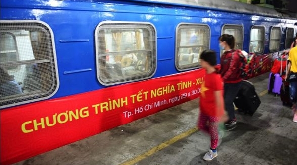 Liên đoàn Lao động TP.HCM sẽ tặng 35.000 vé tàu, xe cho công nhân về quê đón Tết