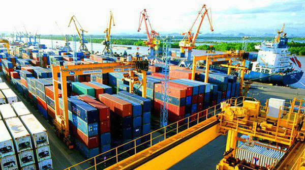 Xuất nhập khẩu hàng hóa 11 tháng đạt hơn 473 tỷ USD