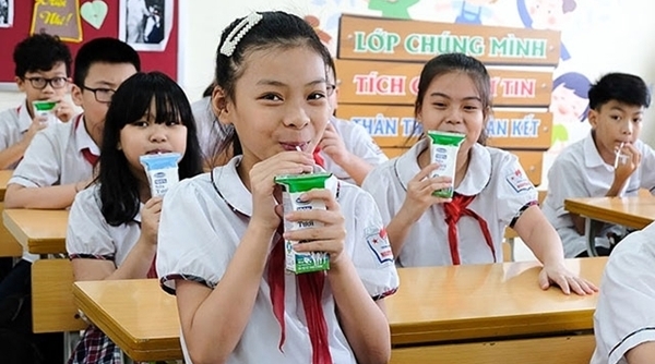 Bộ Y tế công bố 21 vi chất dinh dưỡng phải có trong Sữa học đường