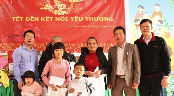 Macca Nutrition Việt Nam: Thăm và tặng quà tại Trung tâm công tác xã hội tỉnh Hà Nam