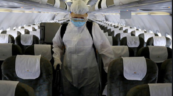 Nghệ An: Tìm kiếm 11 người ngồi cùng chuyến bay với người nghi nhiễm Covid-19
