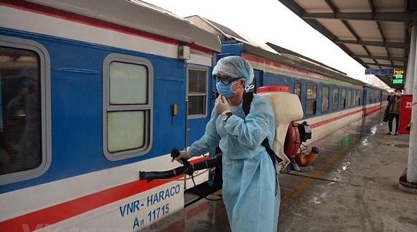 Phòng dịch Covid-19: Nhiều chuyến tàu từ Hà Nội đi các tỉnh bị tạm dừng