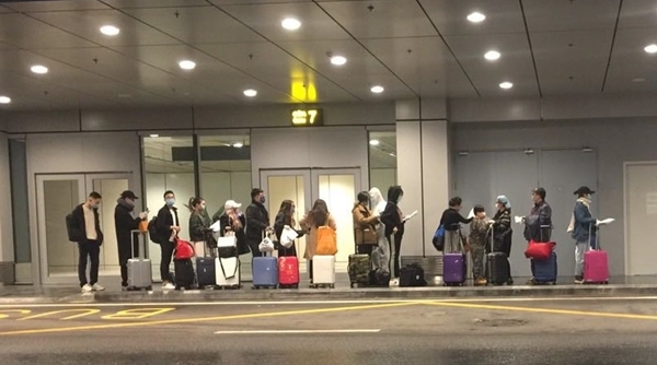 Sân bay Vân Đồn đón 158 người Việt từ châu Âu về nước