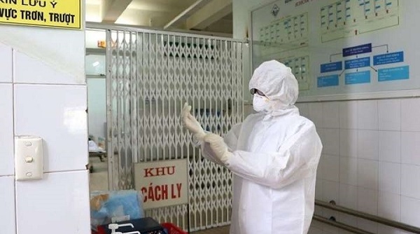 Hai bệnh nhân mắc COVID 19 tại Việt Nam có diễn biến mới, phải thở máy
