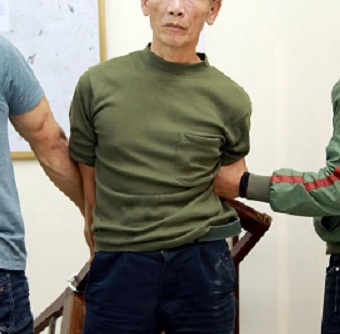Lào Cai: Bắt đối tượng vận chuyển 5 bánh heroin