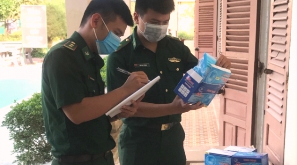Đà Nẵng: Bộ đội biên phòng tạm giữ 10.000 khẩu trang y tế không rõ nguồn gốc