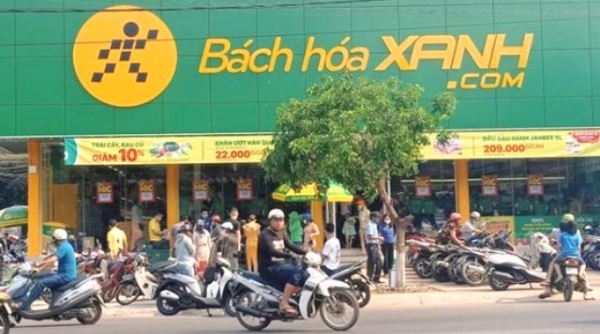 Đắk Lắk: Nhiều người chen lấn tại lễ khai trương siêu thị Bách Hóa Xanh