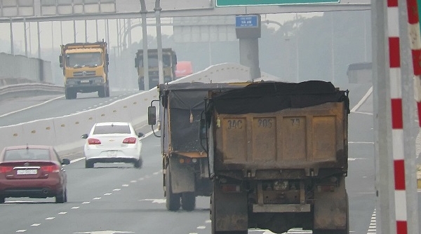 Quảng Ninh: Xe cơi nới thành thùng "cày, phá" Cao tốc Hạ Long- Hải Phòng?