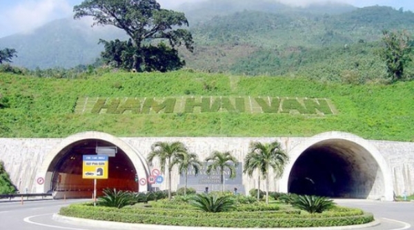 Hầm đường bộ Hải Vân: Tạm ngừng dịch vụ trung chuyển qua hầm