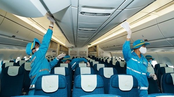 Vietnam Airlines: Hơn 50% lao động phải ngừng việc, toàn bộ nhân viên giảm lương