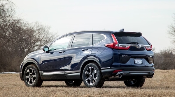 Honda CR-V giảm giá hơn 100 triệu đồng