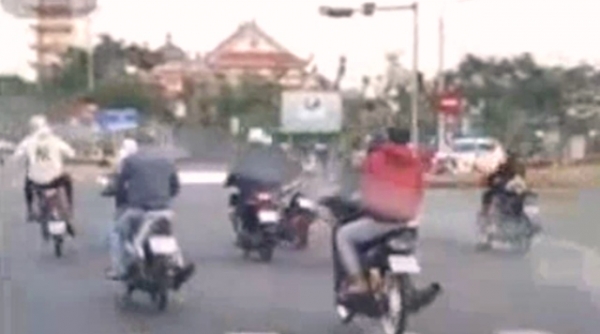 Đà Nẵng:Triệu tập nhóm "quái xế" gây náo loạn đường phố