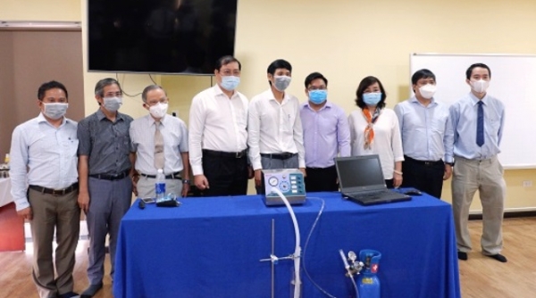 Đại học Duy Tân: Ra mắt sản phẩm máy thở điều trị bệnh nhân nhiễm Covid-19