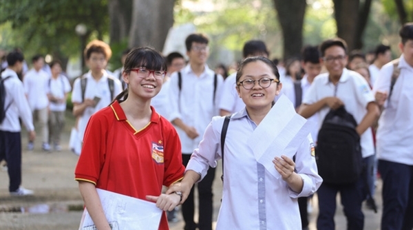 Hà Nội dự kiến cho học sinh đi học trở lại vào nửa đầu tháng 5