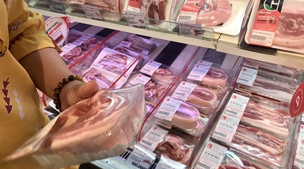 Giá cả thị trường 24/4: Siêu thị đẩy mạnh bán thịt lợn nhập khẩu