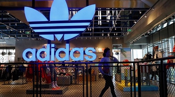 Dịch Covid-19, nhà sản xuất đồ thể thao Adidas giảm 97% lợi nhuận