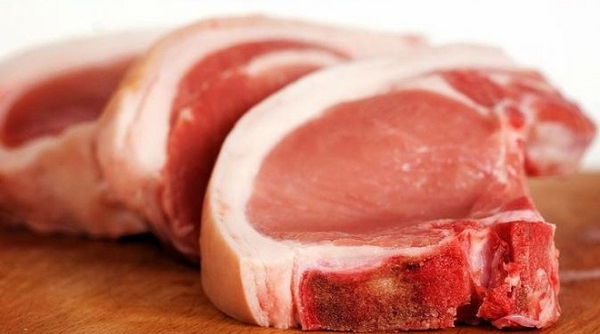 Giá thịt lợn nhập khẩu về tới cảng Việt Nam chỉ khoảng 60.000 đồng/kg