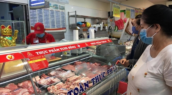 Giá cả thị trường 4/5: Siêu thị đồng loạt khuyến mãi thịt lợn, rau củ quả