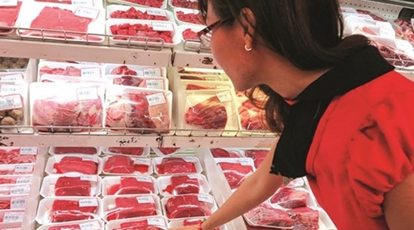Giá cả thị trường 16/5: Ngày cuối tuần, siêu thị đua nhau giảm giá thịt lợn và thịt bò