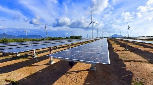 Nhà đầu tư ngoại 'thâu tóm' dự án điện mặt trời, Bộ Công Thương nói gì?
