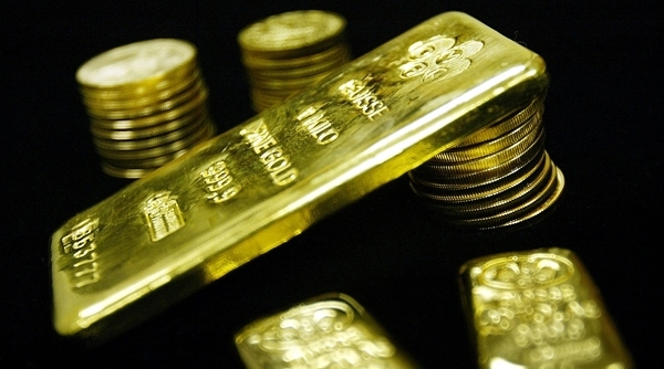 Giá vàng ngày 21/5: Vàng trong nước vượt mức 49 triệu đồng/lượng