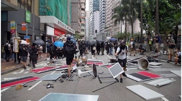 Trung Quốc quyết thông qua dự luật an ninh mới với Hong Kong, Mỹ đe dọa trừng phạt