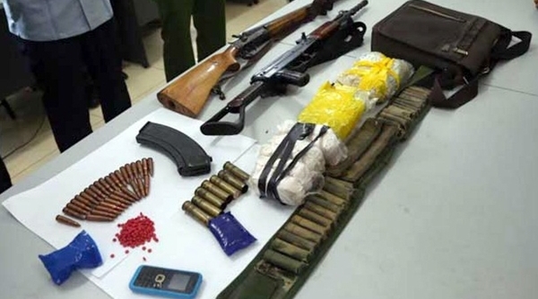 Bắt vụ vận chuyển 15.000 viên ma túy tổng hợp cùng súng, đạn ở Sơn La