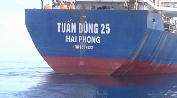 Quảng Nam: Cảnh sát biển tạm giữ tàu nghi chở hàng lậu