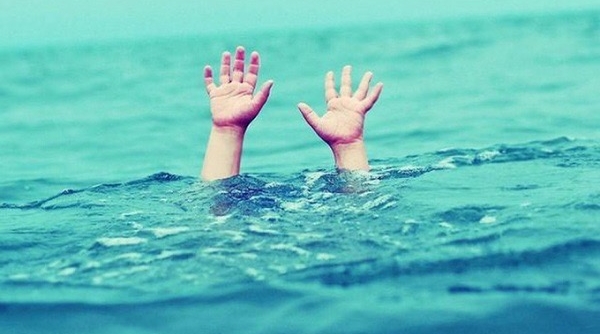 Hải Phòng: bé trai 7 tuổi đuối nước tại bể bơi