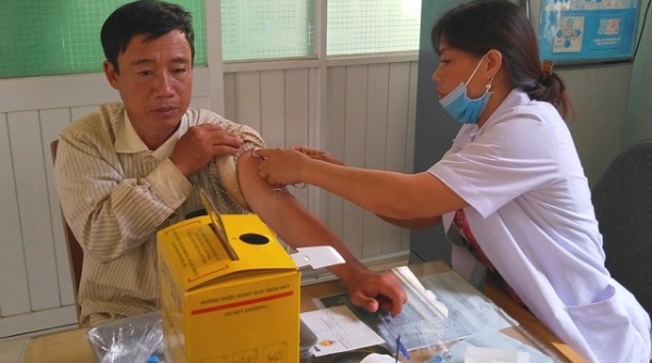 Quyền Bộ trưởng Bộ Y tế Nguyễn Thanh Long: Sẽ tiêm vắc xin cho 4,7 triệu người để khống chế dịch bạch hầu