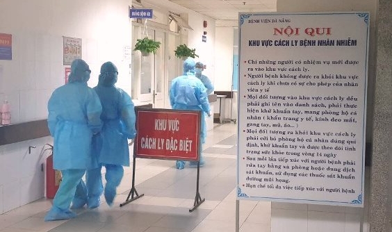 Thực hiện xét nghiệm kháng thể đối với khoảng 2.200 nhân viên y tế tại Bệnh viện Đà Nẵng